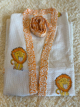 Charger l'image dans la galerie, Klingaru -  Combo of Towel and Bathrobe  - Lion