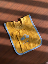 Charger l'image dans la galerie, Bibs - Newborn to Weaning (Set of 2/ Set of 4)