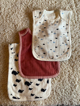 Charger l'image dans la galerie, Klingaru Bibs - Newborn to Weaning (Muslin)