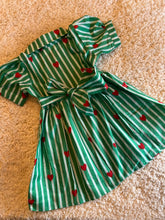 Load image into Gallery viewer, Klingaru Frock - Green with hearts