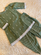 Load image into Gallery viewer, Klingaru Girl Kurta and Tulip Dhoti Set - Pista with Lace work