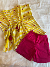 Charger l'image dans la galerie, Klingaru Kaftan Top and Shorts Set - Yellow Stripes with Pink