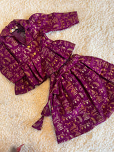 Load image into Gallery viewer, Klingaru Lehanga -Purple Warli Benarsi - Preorder