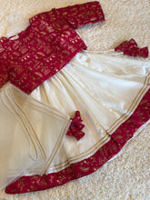 Charger l'image dans la galerie, Klingaru Lehanga Choli  - Fuschia Pink with Offwhite Skirt - Warli Art