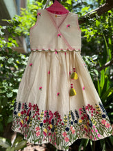 Load image into Gallery viewer, Klingaru Lehanga Choli  -  Embroidered 3 piece Set in Pink (PRE-ORDER)
