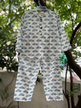 Charger l'image dans la galerie, Klingaru Night Suit - Blue Car