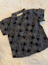Load image into Gallery viewer, Klingaru Shirt - Black Geometry