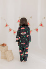 Load image into Gallery viewer, Klingaru Winter Night suit - Black Happy Holidays