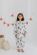 Load image into Gallery viewer, Klingaru Winter Night suit - Christmas Penguins