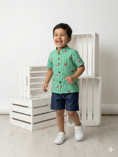 Load image into Gallery viewer, Klingaru Shirt - Green with Hearts