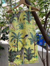 Charger l'image dans la galerie, Klingaru Dungaree - Pista Green Jungle - Preorder