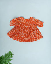 Charger l'image dans la galerie, Klingaru Girl Dhoti Set - Orange with Offwhite Ikat