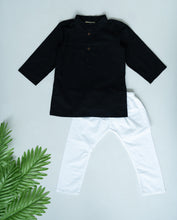 Load image into Gallery viewer, Klingaru Long Kurta - Solid Black