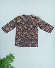Load image into Gallery viewer, Klingaru Long Kurta - Wine Patola Glaze Cotton