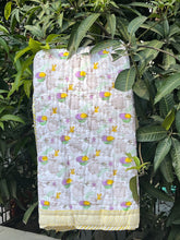 Charger l'image dans la galerie, Klingaru Toddler Quilt - In the jungle