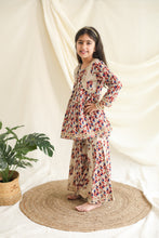 Charger l'image dans la galerie, Klingaru Girls Sharara Set - Beige with Gota Lace Work
