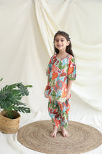 Charger l'image dans la galerie, Klingaru Girl Dhoti Set -  Green Orange with Gota lace work