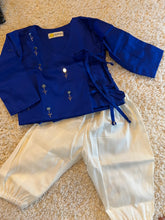 Load image into Gallery viewer, Unisex Newborn Jhabla Set - Blue Mirror work ( Preorder)
