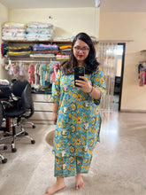 Load image into Gallery viewer, Klingaru Custom Womens Clothing