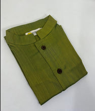 Charger l'image dans la galerie, Klingaru Shirt - Festive Raw Silk - Haldi and Henna