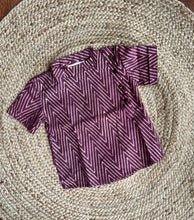 Charger l'image dans la galerie, Klingaru Short Kurta - Festive Wine with Handblock Golden Zig Zag