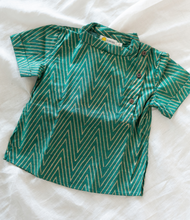 Charger l'image dans la galerie, Klingaru Short Kurta - Festive Green with Handblock Golden Zig Zag