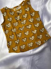 Load image into Gallery viewer, Summer Sleeveless Unisex Short Kurtas- Multiple Prints