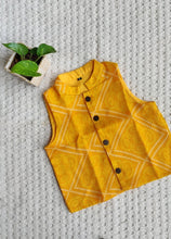 Load image into Gallery viewer, Klingaru Festive Yellow Kota Jacket
