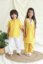 Load image into Gallery viewer, Klingaru Sibling Set -Solid Yellow
