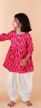 Load image into Gallery viewer, Klingaru Girl Dhoti Set - Pink with Offwhite Ikat
