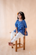 Load image into Gallery viewer, Klingaru Sibling Set - Blue Ikat
