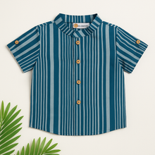 Charger l&#39;image dans la galerie, Klingaru Shirt - Dabu Indigo Stripes
