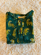 Load image into Gallery viewer, Klingaru Night Suit - Forest Green Tiger Night Suit
