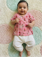 Unisex Newborn Half Sleeves Jhabla Set - Pink Pichwai