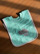 Charger l'image dans la galerie, Bibs -  Newborn to Weaning (Set of 2/ Set of 4)
