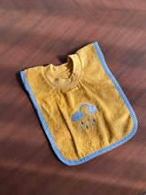 Charger l'image dans la galerie, Bibs -  Newborn to Weaning (Set of 2/ Set of 4)

