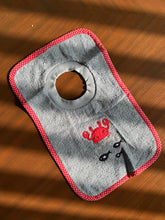 Charger l'image dans la galerie, Bibs -  Newborn to Weaning (Set of 2/ Set of 4)
