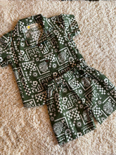 Charger l'image dans la galerie, Klingaru Co-ord Set - Grass Green Abstract
