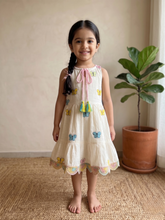 Charger l'image dans la galerie, Klingaru Frock - Butterfly Frock with Lace Detailing
