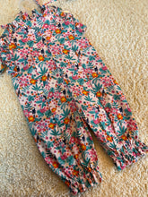Load image into Gallery viewer, Klingaru Jumpsuit - Peach Floral
