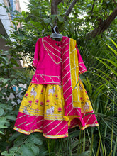 Charger l&#39;image dans la galerie, Klingaru Lehanga Choli  - Yellow Pichwai with Pink Top and Dupatta (PREORDER)
