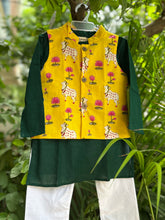Charger l&#39;image dans la galerie, Klingaru Long Kurta Pajama Jacket Set- Green with Yellow Pichwai Jacket
