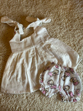 Charger l'image dans la galerie, Klingaru Newborn Frock - White Organic Cotton (with bloomer)
