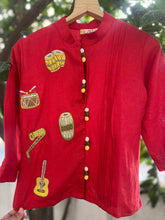 Load image into Gallery viewer, Klingaru Shirt - Embroidered Musical Shirt Customised with Child&#39;s Name (PREORDER)
