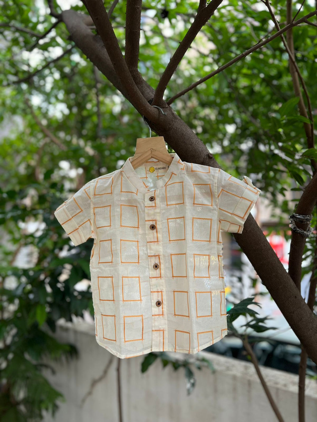 Klingaru Shirt - Festive Raw Silk -White with Golden Squares