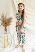 Load image into Gallery viewer, Klingaru Top and Pant Set - Beige Green Abstract
