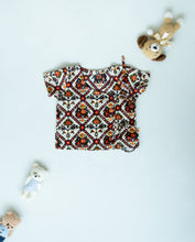 Load image into Gallery viewer, Unisex Newborn Jhabla Set - Beige Patola Glaze Cotton  (0-4 Months)
