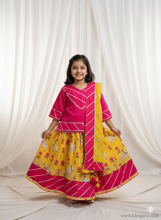 Charger l&#39;image dans la galerie, Klingaru Lehanga Choli  - Yellow Pichwai with Pink Top and Dupatta (PREORDER)
