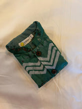 Load image into Gallery viewer, Klingaru Jacket - Green Waves
