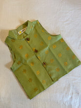 Load image into Gallery viewer, Klingaru Jacket - Pista Green Phool

